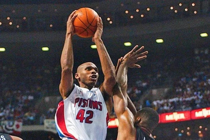 关于欧篮联赛程吃紧；底特律活塞窗口期再遭质疑；赛场秩序良好；球探报告显示潜力的信息-开云在线